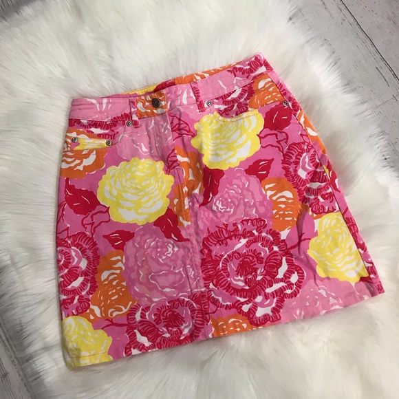 Lilly Pulitzer Dresses & Skirts - Lilly Pulitzer Floral skirt